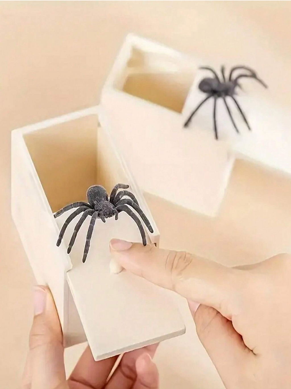 1pc Wooden Spider Prank Box - Handmade Joke Box