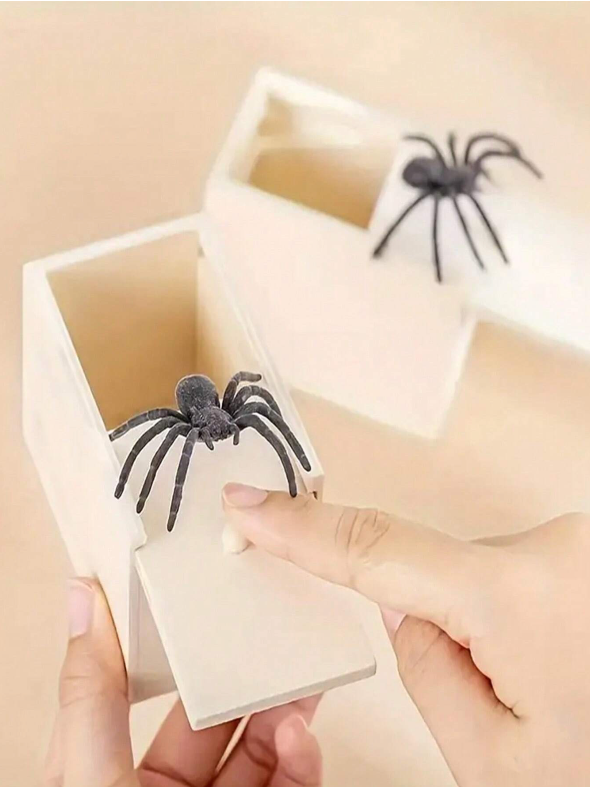 1pc Wooden Spider Prank Box - Handmade Joke Box