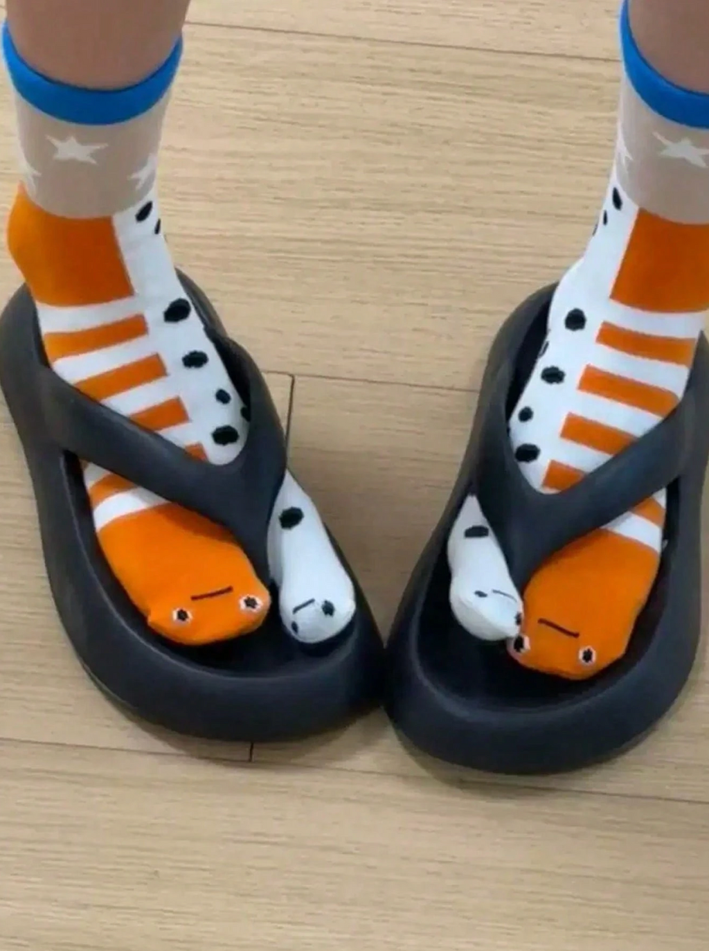 1 pair Chaussette Women's Cute And Funny Toe - Separated Mid - Calf Socks