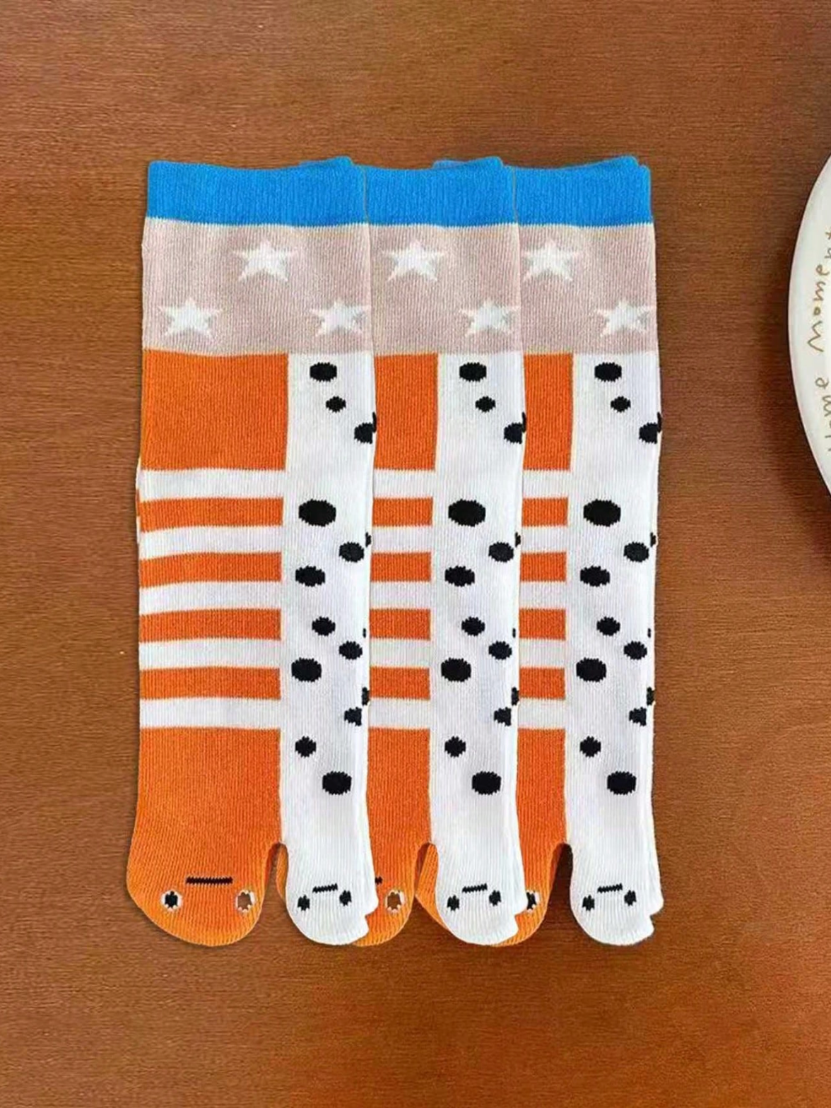 1 pair Chaussette Women's Cute And Funny Toe - Separated Mid - Calf Socks